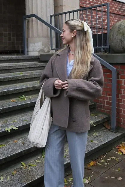 Cropped Cold‑Tone Wool Coat – Minimalist Korean‑Style Cropped Jacket