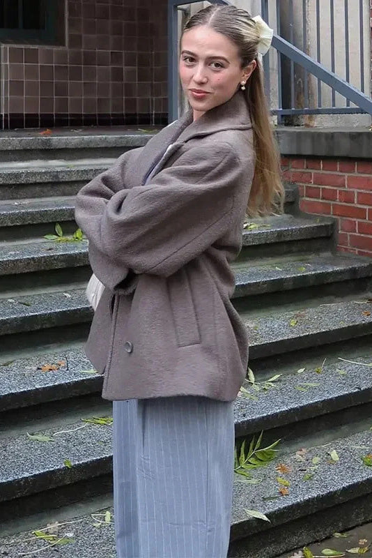 Cropped Cold‑Tone Wool Coat – Minimalist Korean‑Style Cropped Jacket