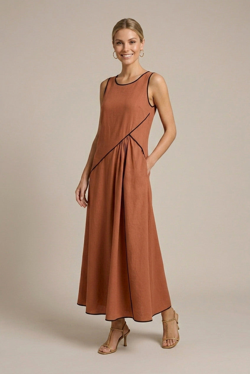 Sleeveless Contrast Trim Maxi Dress
